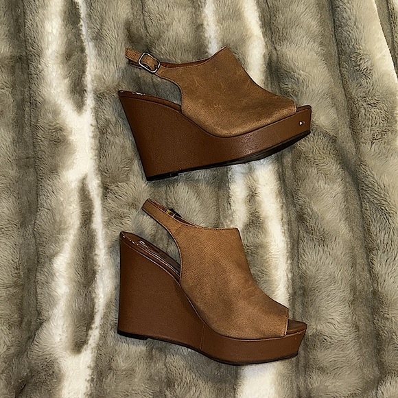 BP Peep Toe Wedges - Picture 2 of 6